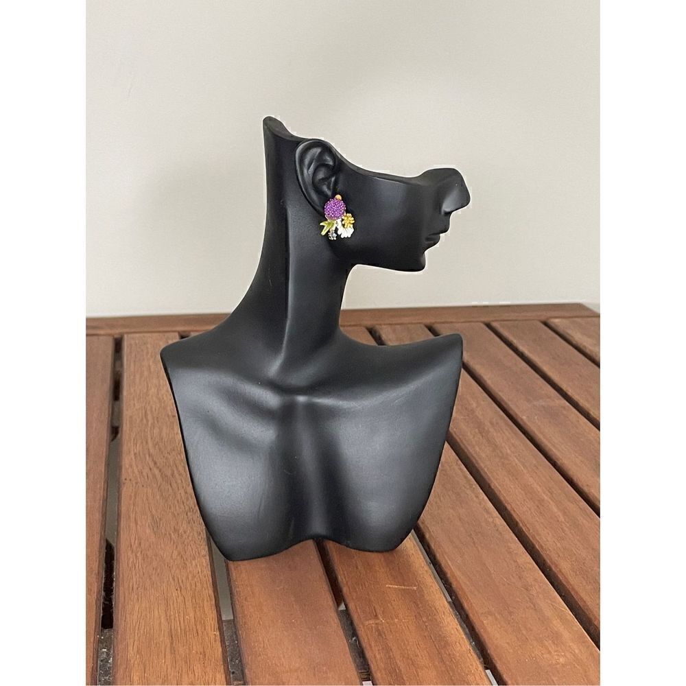 Flower stud earrings   - Picture 2 of 5